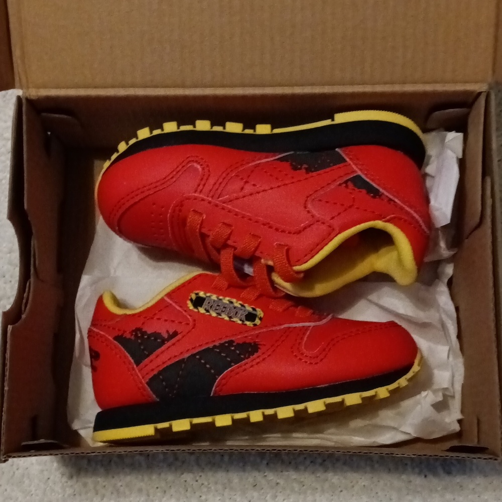 Infants Jurassic Park sneakers